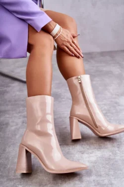 Moteriški odiniai batai " Margit" smėlio spalvos