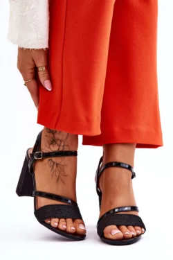 Blizgios aukštakulnių sandalės, juodos spalvos, Alicia