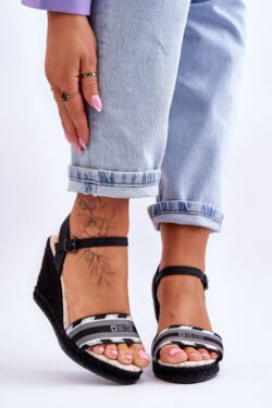 Moterims patogūs "Wedge" sandalai "Big Star" LL274877 Juodi