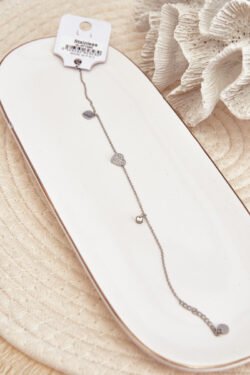 Kulkšnies apyrankė su sidabriniais širdelėmis