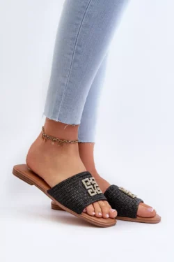 Plokščios moteriškos sandalės su pynimu ir papuošimais Juodos spalvos Omenna