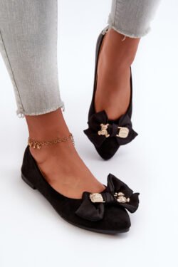 Moteriškos ekologiškos suede balerinos su kaspinu ir sagėle, juodos spalvos Satris