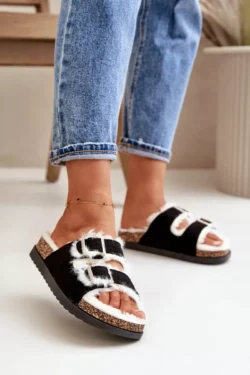 Moteriški šlepetės su sagtimis ir kailiu, juodos spalvos „Ezilena“