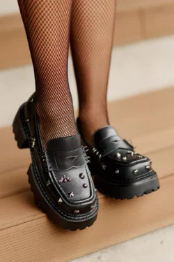 Odos moteriški batai su papuošimais D&A; MR880-102 Juodi