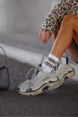 Moteriškos kojinės, dvi dėmėtos juostelės, baltos