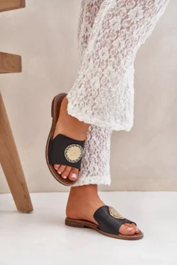 Odiniai šlepetės su papuošimais ant plokščio kulno Zazoo 3047/O Juodos