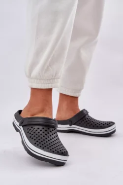 Lengvos putų moteriškos šlepetės, juodos spalvos, „Ardanica“