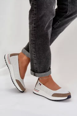 Odiniai balerinos su pleištu, balti Nelviera