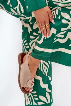 Plokščios basutės su dekoracija, smėlio spalvos, „Haliones“