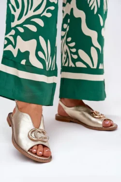 Odinės basutės su plokščiu kulnu ir dekoracija Laura Messi 2865 Auksinės