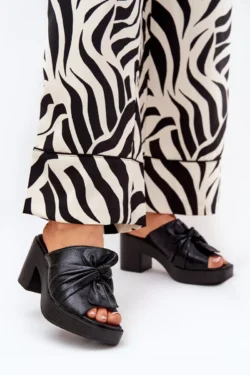 Moteriškos basutės su kulnu, pagamintos iš ekoodos, juodos spalvos Kikilla