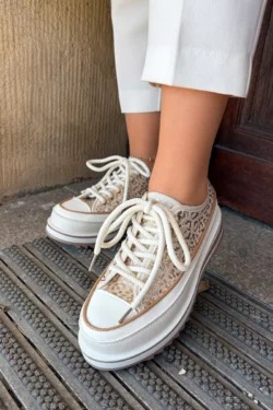 Moteriški sportbačiai ant masyvios platformos S.Barski BF51-101 Beige