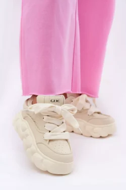 Moteriški odiniai sportbačiai ant masyvios platformos GOE RR2N4043 Smėlio spalvos