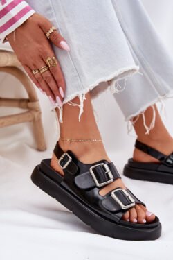 Lakinės odinės moteriškos basutės su sagtimis Big Star RR274662 Juodos