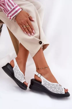 Odos Perforuotos Moteriškos Sandalai Ant Pleišto Vinceza 79529 Balti