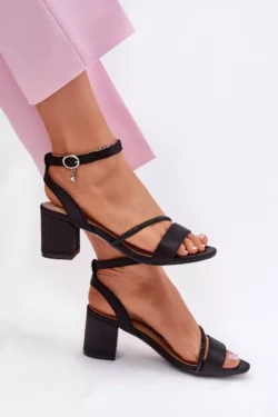 Moteriskos basutes su "Vinceza" 20268 juodos spalvos su cirkoniu ant kulno