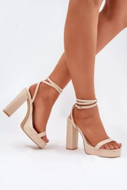 Moteriškos basutės su dirželiu, smėlio spalvos Fevenne