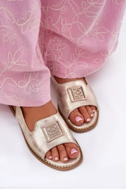 Elegantiškos moteriškos basutės su plokščiu kulnu ir S.Barski KV51-082 Auksine puošyba