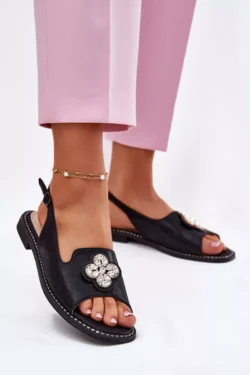 Moteriški sandalai ant plokščio kulno su dekoratyviniu elementu S.Barski KV51-080 juodi