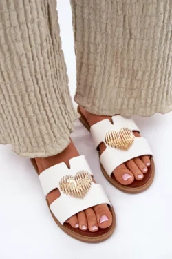 Moterims skirti balti Karinma basutės su auksine puošmena