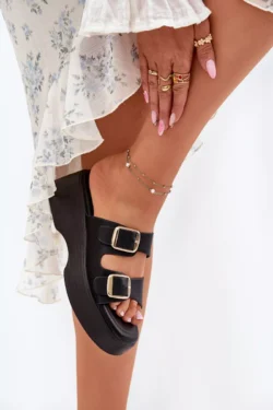 Moteriškos platforminės šlepetės su sagtimis, juodos Nitarelia