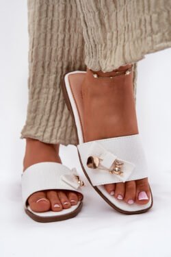 Moterims su lanku baltos plokščiapadės šlepetės "Sallariela"