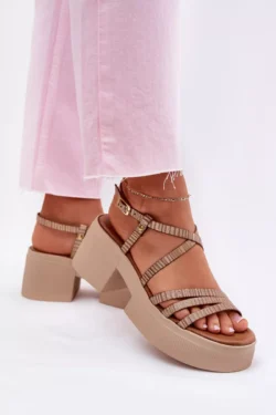 Moteriškos odinės basutės "Maciejka" 06990-25 auksinės