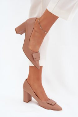 Tamsiai smėlio spalvos basutės su dekoracija Celira