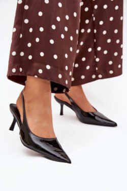 Lakuoti aukštakulniai bateliai su atviru kulnu, juodi Talira