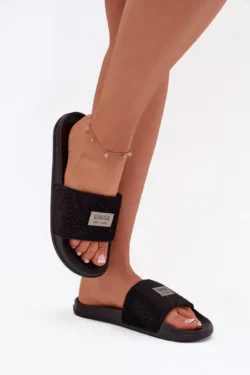 Moteriškos šlepetės ant putplasčio pado su kailiu Big Star SS274716 Juodos