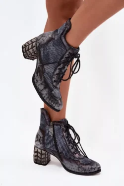 Odinė moteriška aulinukų su kulnu Maciejka 06989-03 pilka