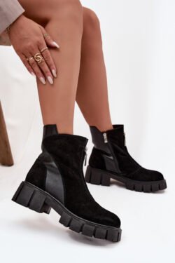 Moteriški batai, pagaminti iš natūralaus zomšo, su pamušalu D A JC52 874 Juoda