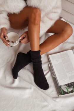 Moteriškos vilnos ir alpakos kojinės, juodos