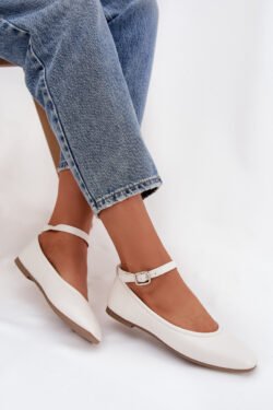 Moteriškos balerinos su dirželiu ir sagtimi, baltos spalvos Janelor