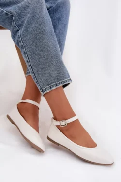 Moteriškos balerinos su dirželiu ir sagtimi, baltos spalvos Janelor