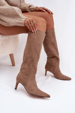 Moteriški aulinukai ant kulno, su pašiltinimu, iš tamsiai rudos spalvos eko zomšos Arelisse