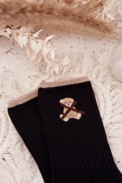 Medvilninės juostuotos kojinės su lokiu, juodos