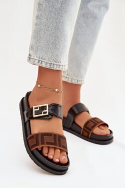 Moteriškos šlepetės su auksine sagtimi juodos spalvos Fiorisse