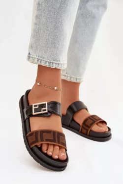 Moteriškos šlepetės su auksine sagtimi juodos spalvos Fiorisse