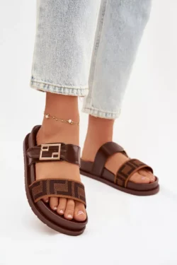 Moterims skirtos šlepetės su auksine sagtimi, rudos spalvos Fiorisse