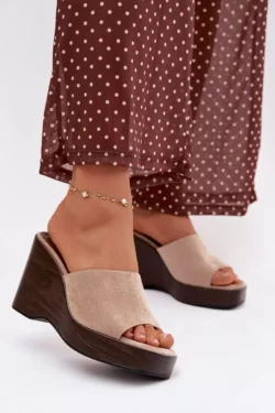 Moteriški sandalai su platformos kulnu, smėlio spalvos „Ravelia“