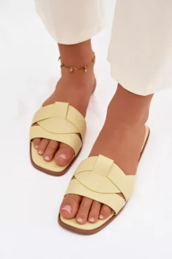 Moteriški plokšti geltoni dirželiai sandalai Marissae