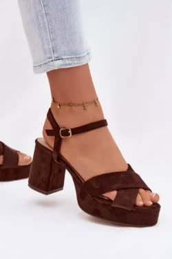 Moteriški blokinio kulno šokolado spalvos sandalai Janelia