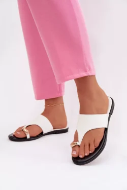 Moteriški plokšti ekologiški odiniai sandalai su aukso detalėmis, balti „Lavessa“