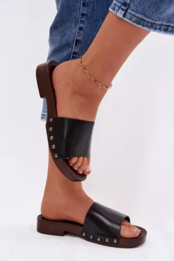 Moterų plokščios juodos sandalės su sagtimis Brinalle