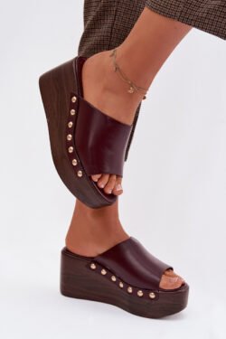 Moteriški platforminiai ir pleišto formos sandalai su auksiniais užsegimais, bordo spalvos „Farinelle“