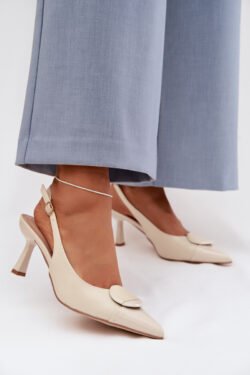 Moteriški aukštakulniai sandalai su dekoratyviniais elementais, šviesiai smėlio spalvos „Mariae“