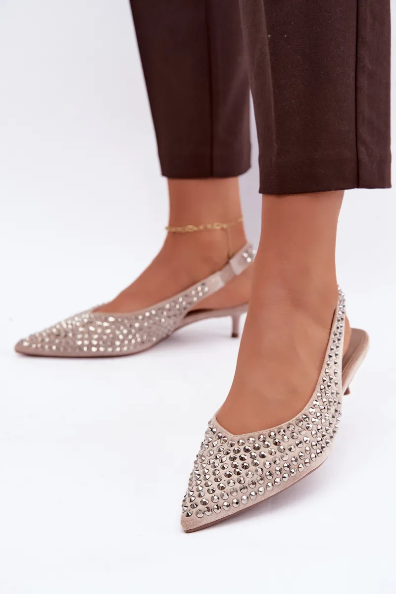 Pagrindinis-4 24 Moteriškos basutės „Kitten Heel“ su kniedėmis, smėlio spalvos Madden