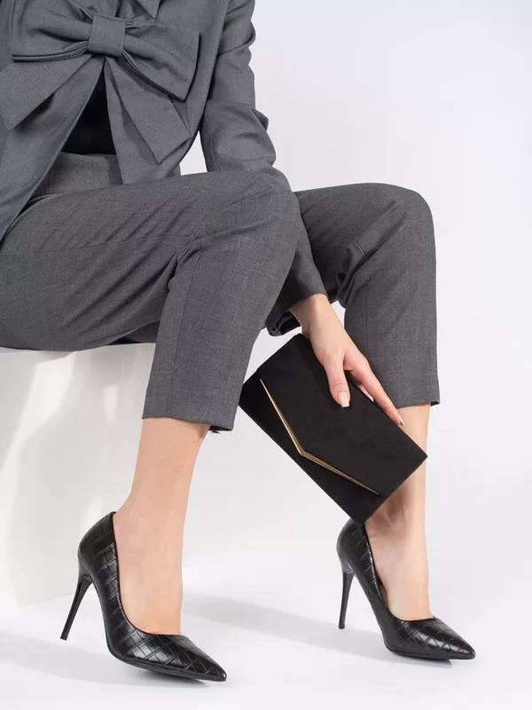 Juoda zomx161inx117 klasikinx117 moterix161ka sankabos rankinx117 1