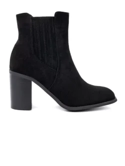 Juodi zomšiniai stiletto batai